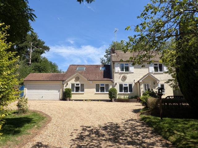 House for sale in Horsham, West Sussex
