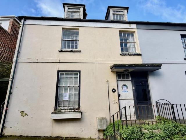 House for sale in Strode, Devon