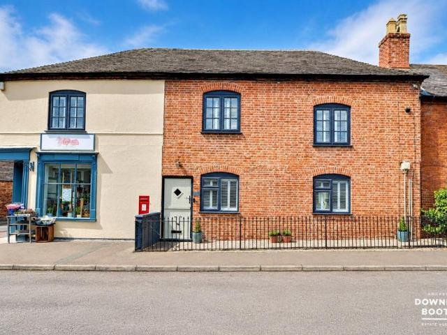 House for sale in Beamhurst, Staffordshire