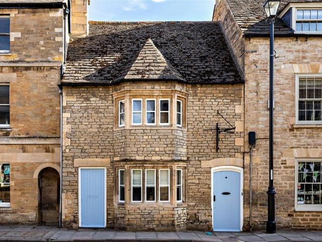 House for sale in Oundle
