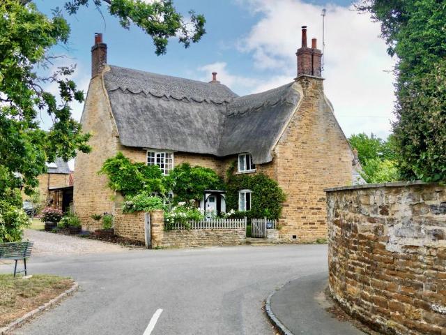 House for sale in Mears Ashby