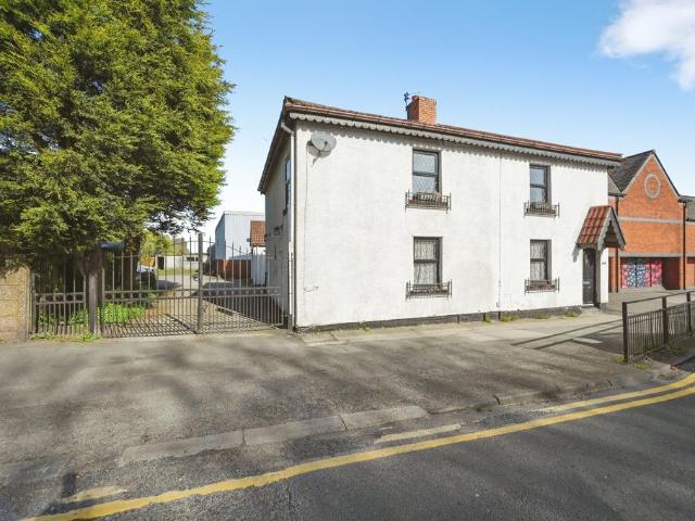 House for sale in Well Court, Wigan