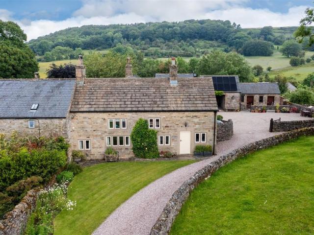 House for sale in Froggatt, East Midlands