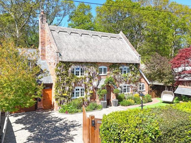 House for sale in Ashurst Bridge, Hampshire