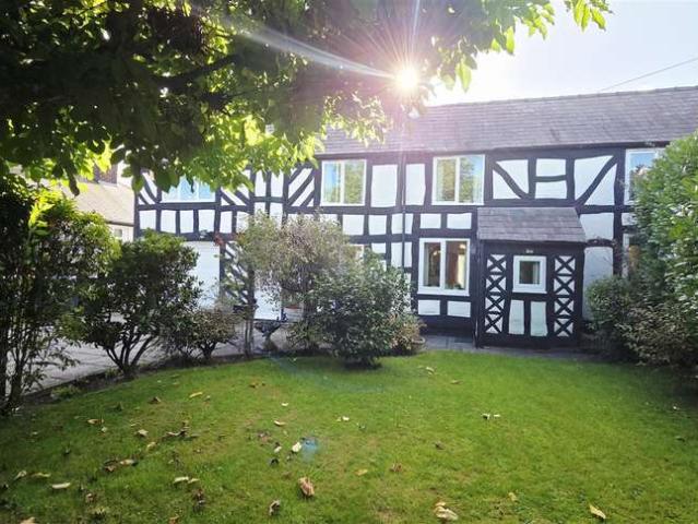 Cottage for sale in Darnhall Park, Winsford