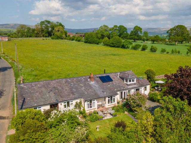 Cottage for sale