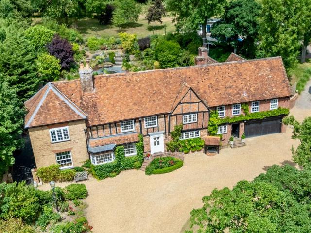 House for sale in Eggington, Bedfordshire