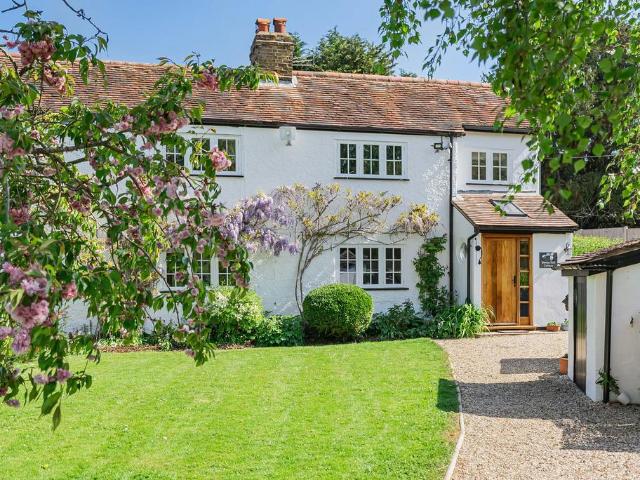 House for sale in Roydon, Epping