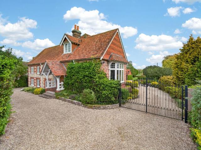 House for sale in Berrick Salome, Oxfordshire