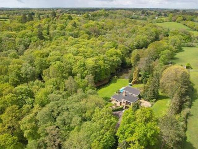 House for sale in Brockenhurst, New Forest