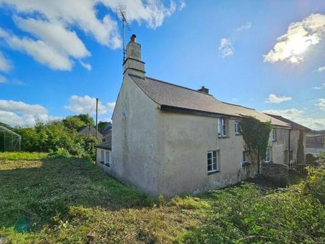 House for sale in Weir Quay, Devon