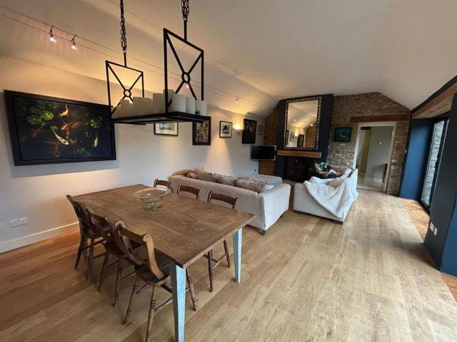House for rent in Great Faringdon, Dromore