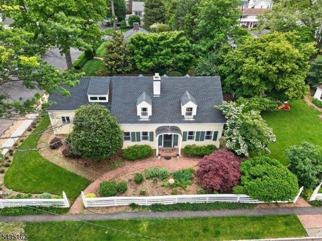 House for sale in Cranford, New Jersey