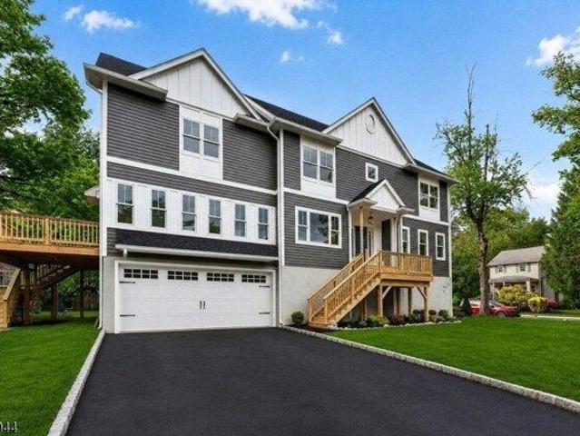 House for sale in Cranford, New Jersey