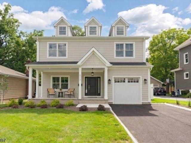 House for sale in Cranford, New Jersey