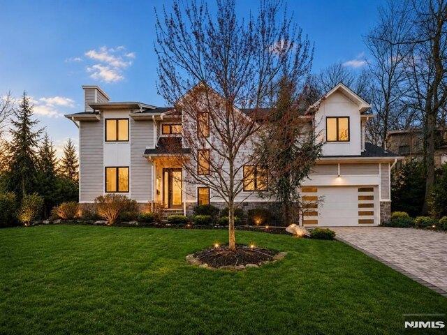 House for sale in Cresskill, New Jersey
