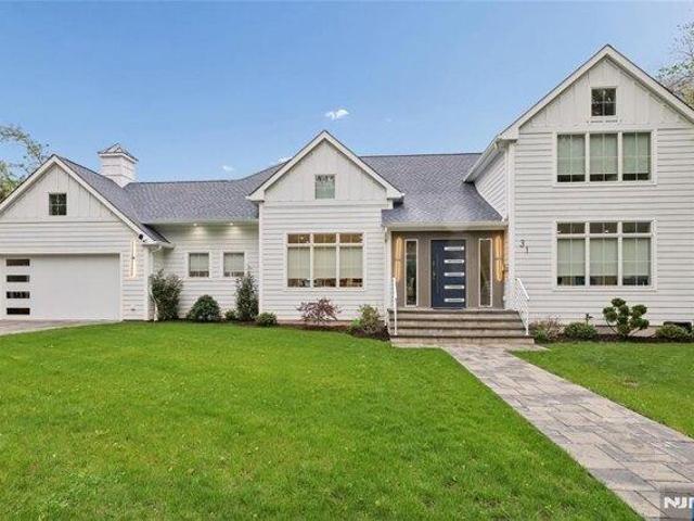 House for sale in Cresskill, New Jersey