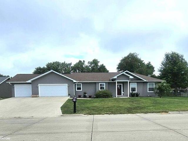 House for sale in Creston, Iowa