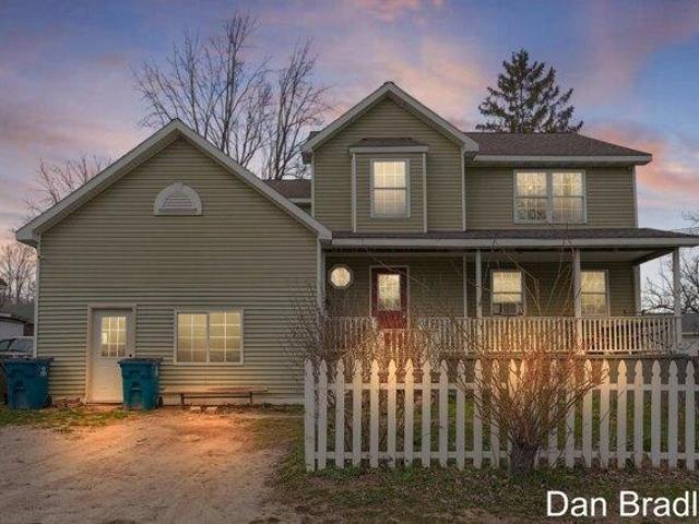 House for sale in Crystal