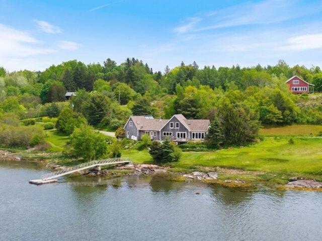 House for sale in Cushing, Maine