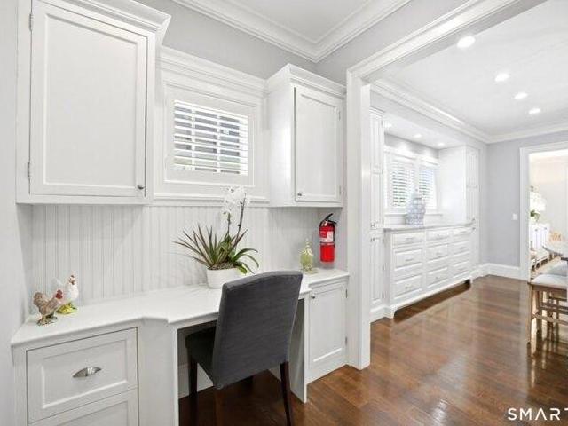 Condo for sale in Darien, Connecticut