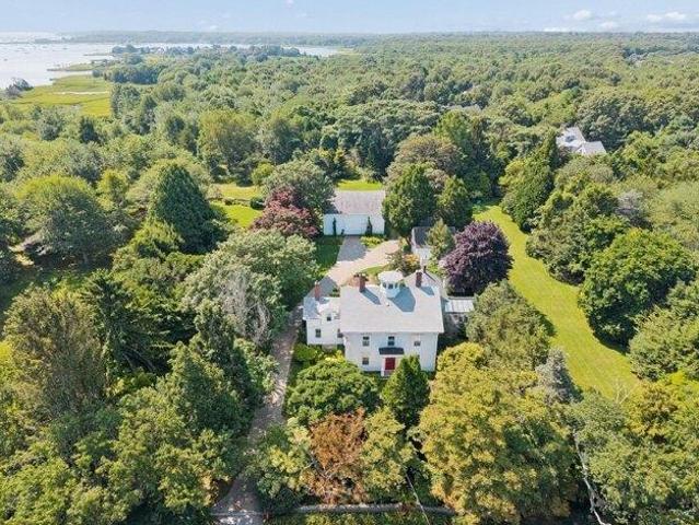 House for sale in Apponagansett, Dartmouth