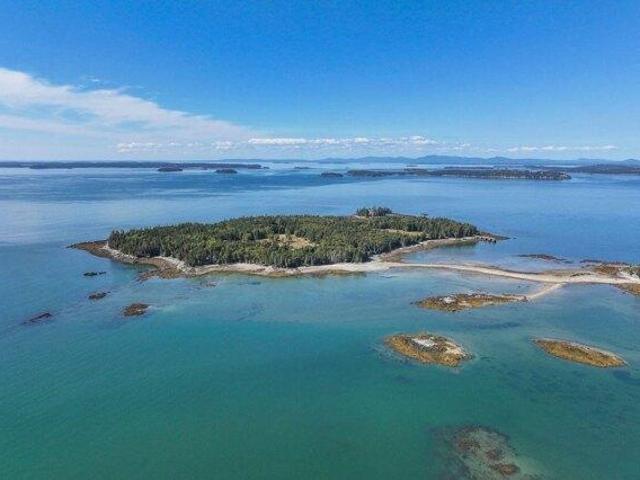 House for sale in Deer Isle, Maine