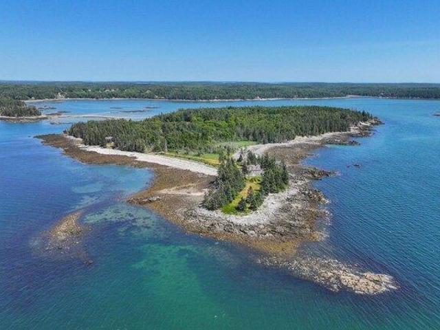 House for sale in Deer Isle, Maine