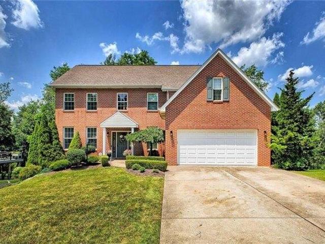 House for sale in Delmont House for sale in Delmont