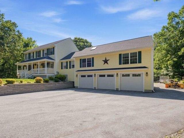 House for sale in New Hampshire