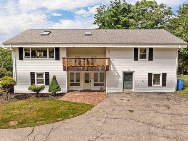 House for sale in New Hampshire