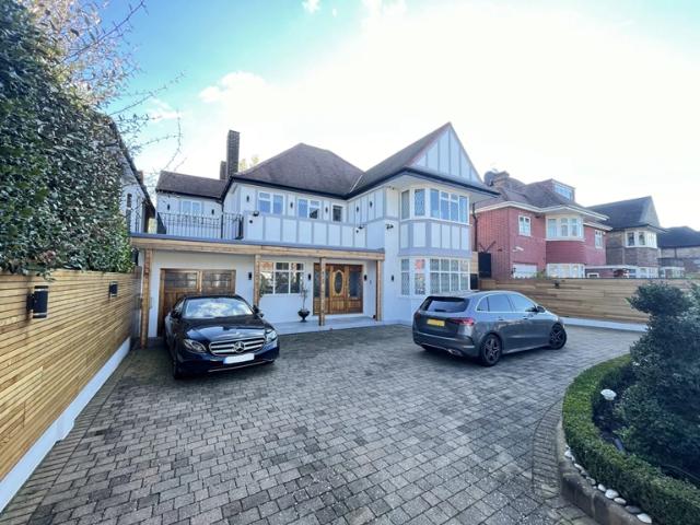 House for rent in Brondesbury, Greater London