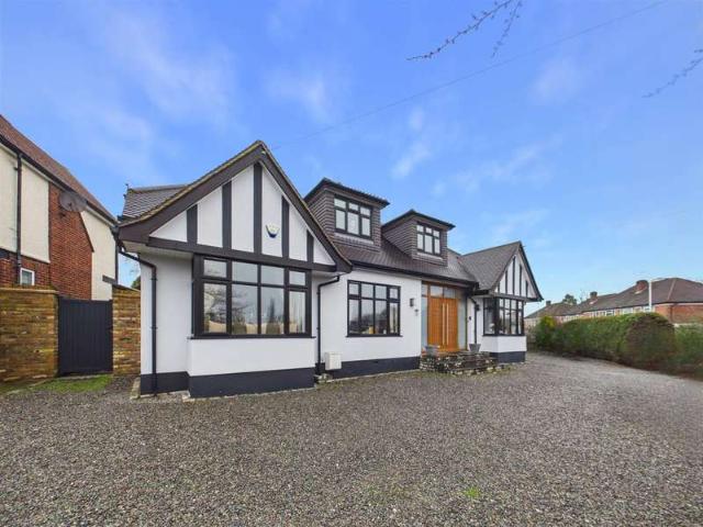 Bungalow for sale in Greater London