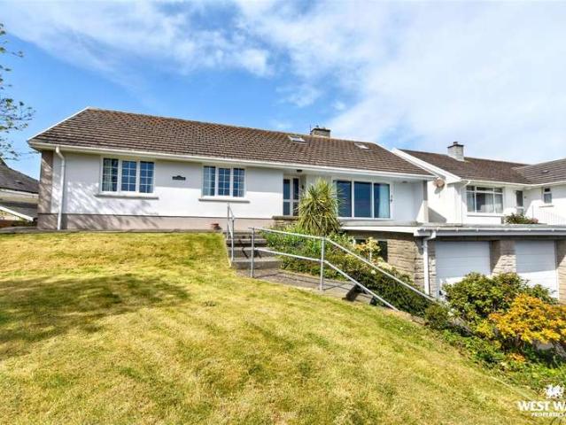 Bungalow for sale in Camrose, Wales