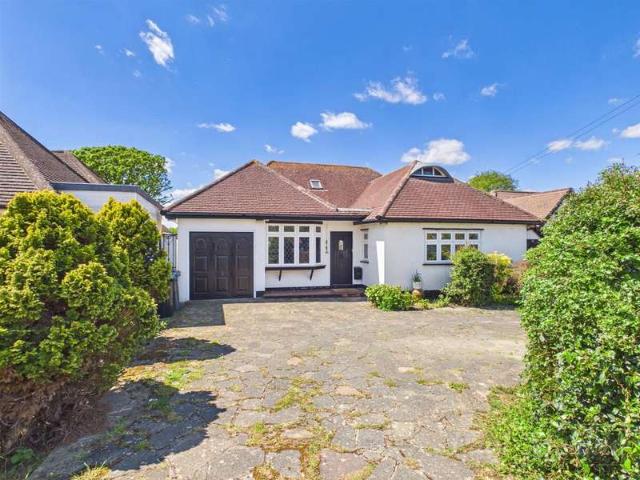 Bungalow for sale in London Borough of Croydon, Sanderstead