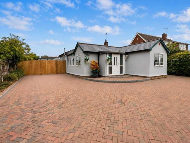 Bungalow for sale in Maylandsea, Maldon