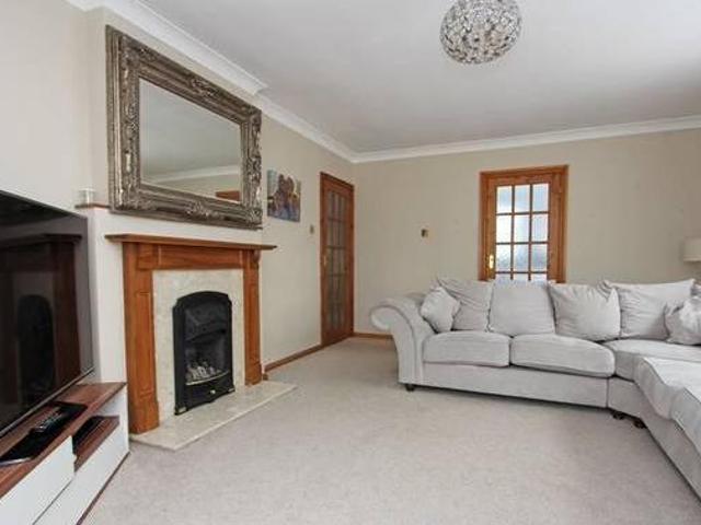 House for rent in Surrey, England