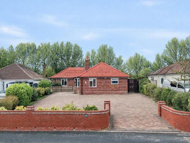 Bungalow for sale in Guestling Green, East Sussex