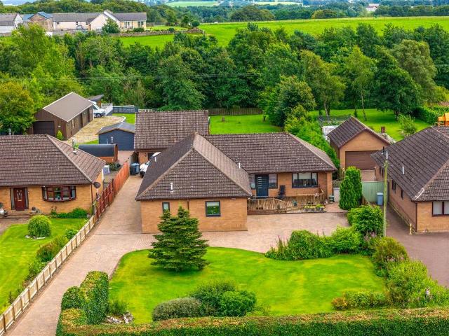 Bungalow for sale in Cleghorn, Scotland