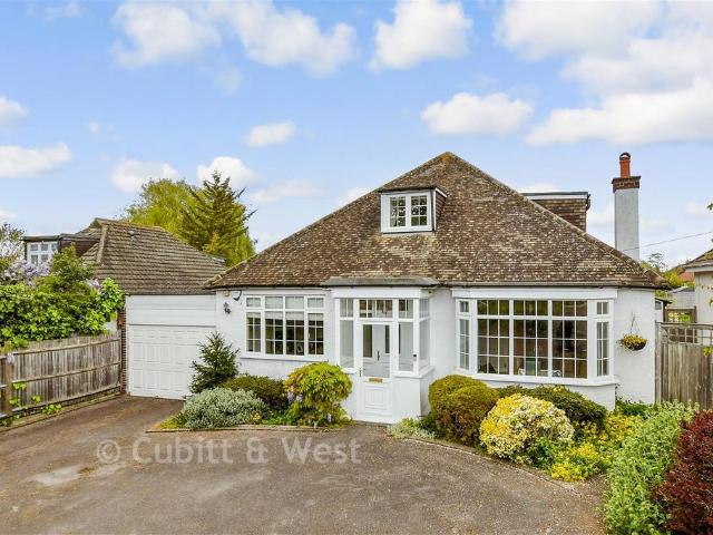 Bungalow for sale in London Borough of Croydon, Greater London