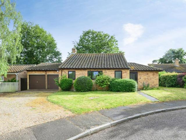 Bungalow for sale in Arrington, Cambridgeshire