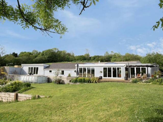Bungalow for sale in Calstock