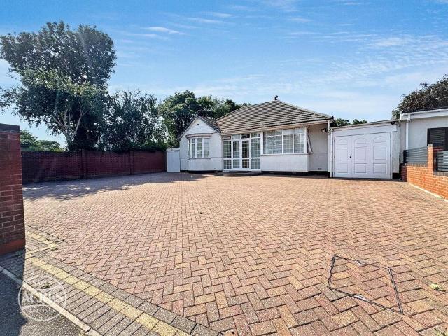 Bungalow for sale in West Midlands