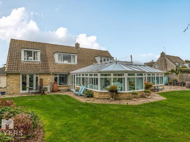 House for sale in Wool, East Burton