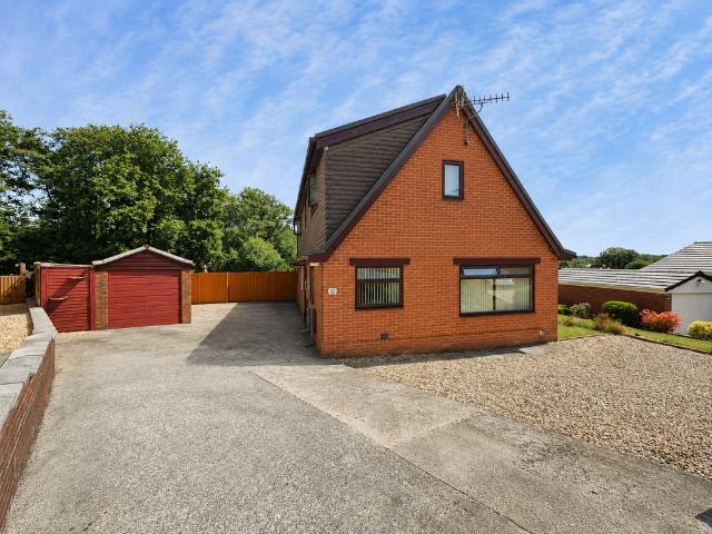 Bungalow for sale in Clydach, Wales