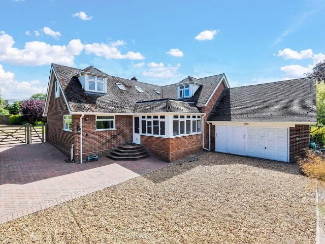 Bungalow for sale in King's Walden, Hertfordshire