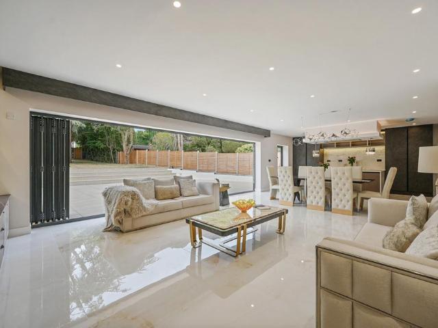 Bungalow for sale in Radlett, Hertfordshire