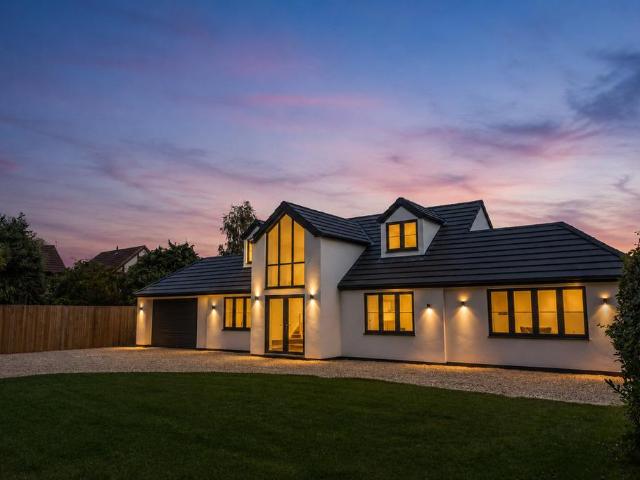 Bungalow for sale in Yate Rocks, Yate