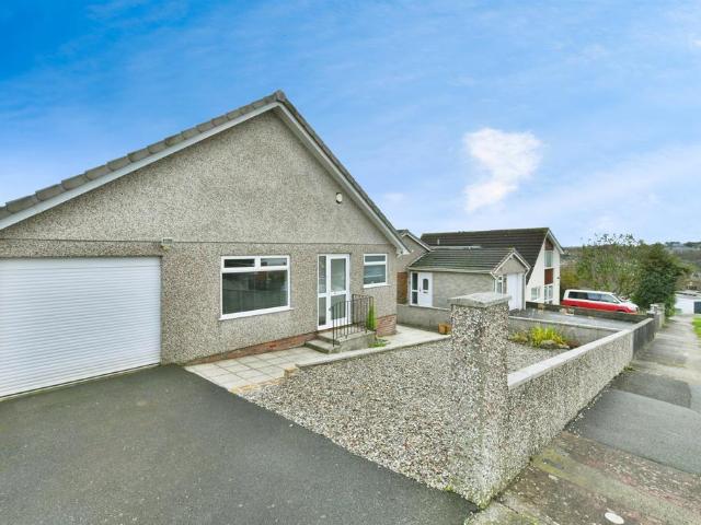 Bungalow for sale in Mount Wise