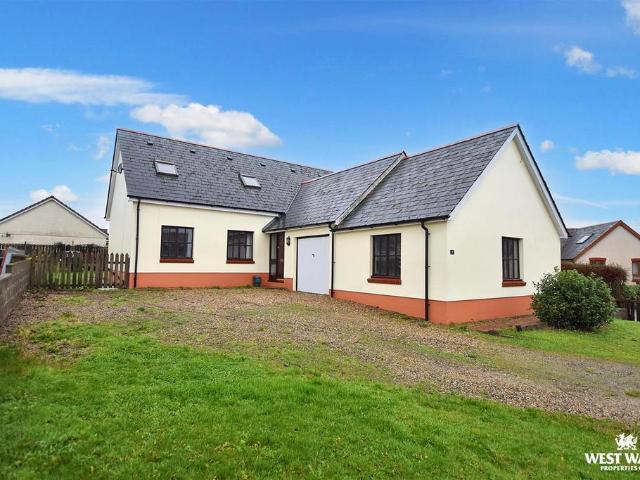 Bungalow for sale in Lampeter Velfrey, Tavernspite